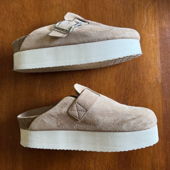 madden girl Cutiepie Women's Platform Slip-On Clogs - 8.5 (taupe) - Picture 4 of 6